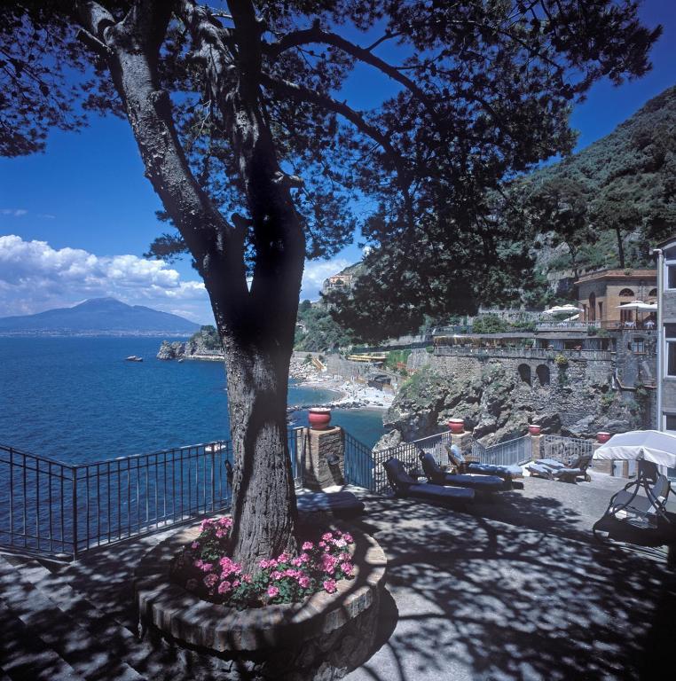 Hotel Scrajo Wellness & Mineral Spa Neapolitan Riviera Exterior foto